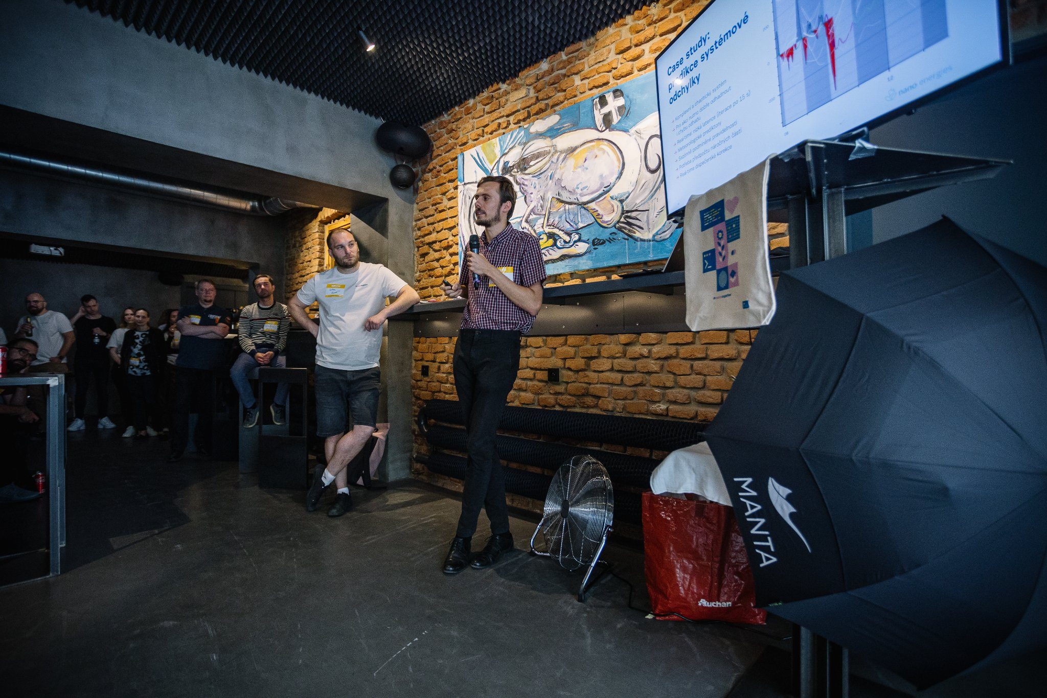 Honza Šimbera at the Data Mesh meeting of Czech data scientists, which immediately preceded the recording of the Data Talk podcast